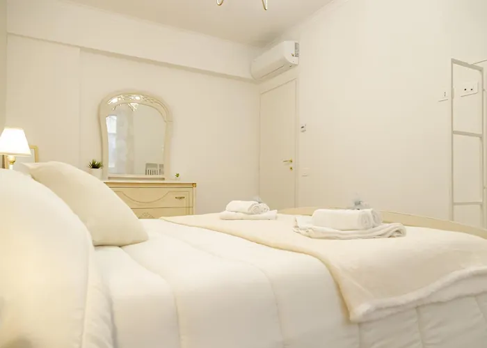 Apartment Porta Metronia Moderno Per 5 Persone Al Centro