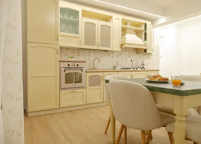 Apartment Porta Metronia Moderno Per 5 Persone Al Centro