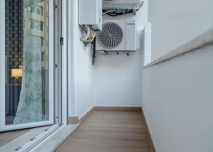 Apartment Porta Metronia Moderno Per 5 Persone Al Centro *